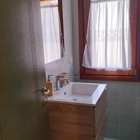 Casa Olivo Le Ginestre * كوستا ري